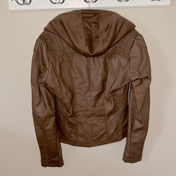 Faux leather jacket w/ detachable lining - Picture 3 of 4